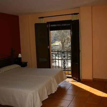 Rural Huerta Del Laurel Hotel
